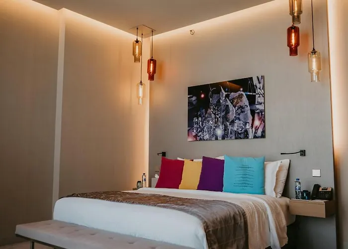 Hotel Tark Plaza Delhi Airport