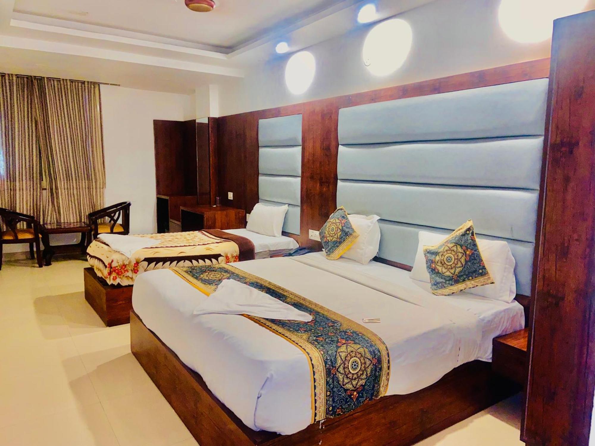 Tark Plaza Delhi Airport Hotel